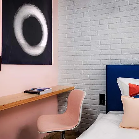 Urban Loft Отель 4*