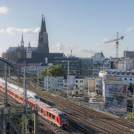 Ξενοδοχείο Urban Loft 4*