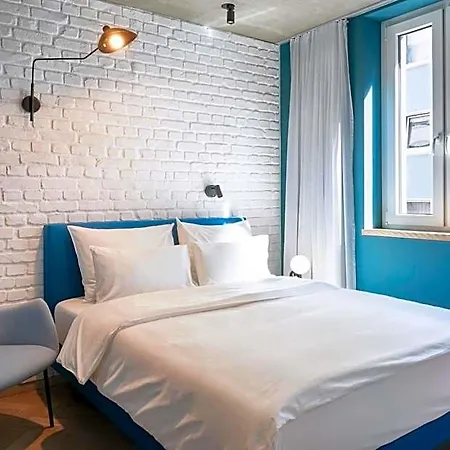 Urban Loft فندق كولونيا