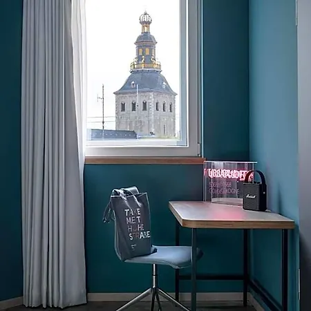 Urban Loft 4*