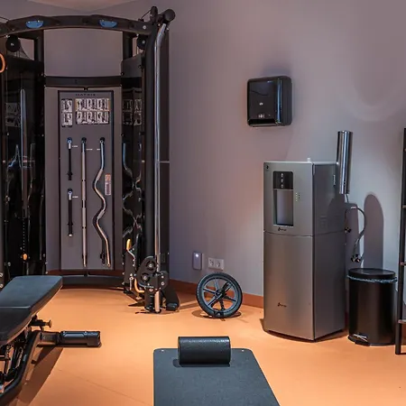 מלון Urban Loft 4*
